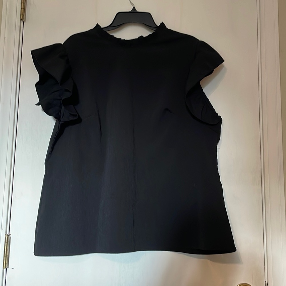 Nice boack dress shirt size 2x Shein with small ruffle neck and arms.